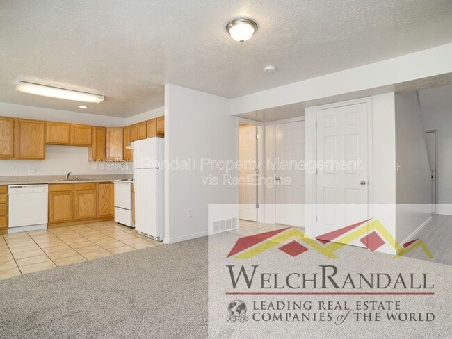 1428 N 2575 E