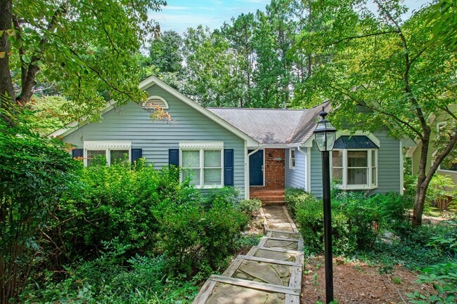 Building Photo - Spacious 4-Bedroom Carrboro Home with Dual...