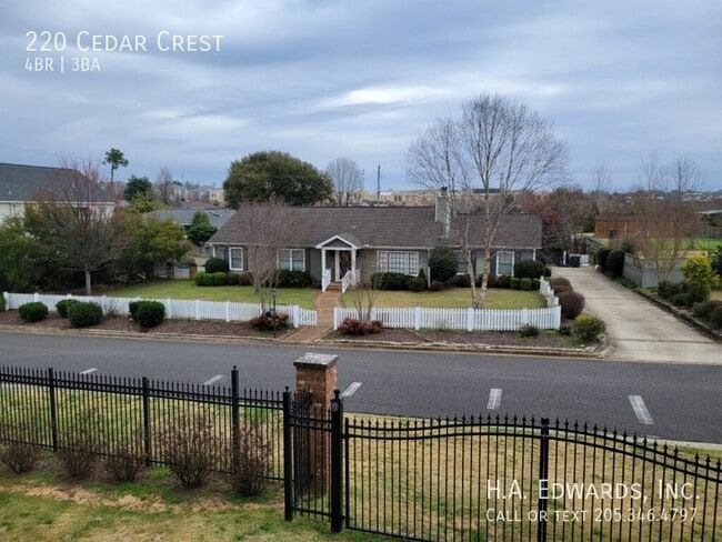 Building Photo - 220 Cedar Crest