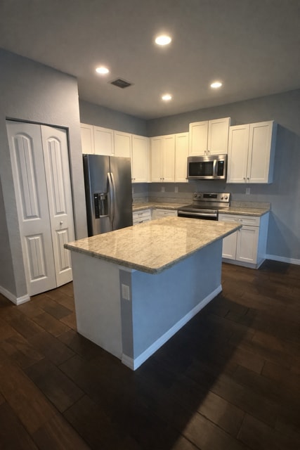 Photo - 1040 NW 33rd Ct