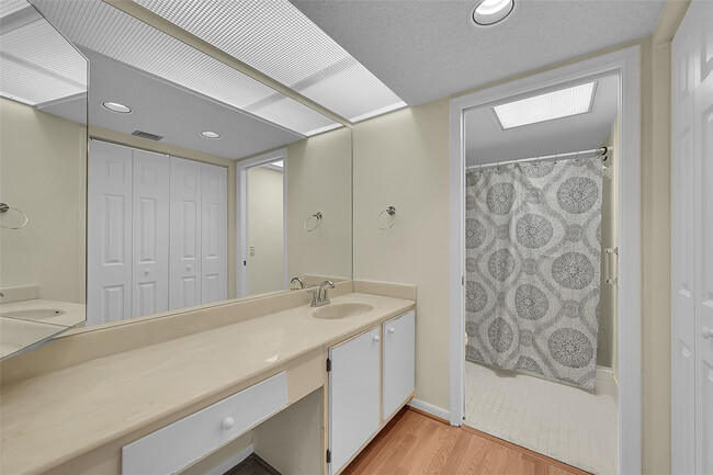 Photo - 1802 Eleuthera Point Unit E2