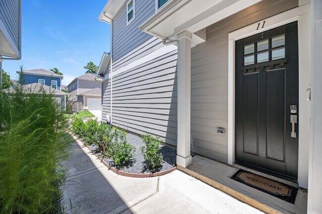 Photo - 11 Thorpe Ln