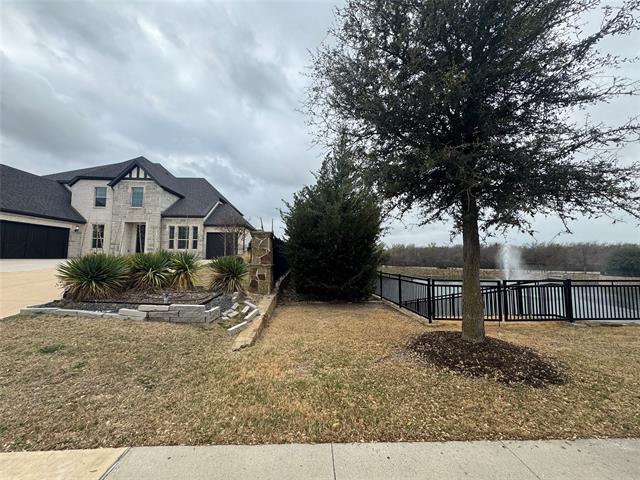 1520 Winchester Dr