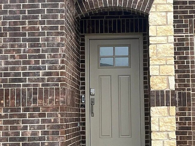 Photo - 1504 Van Gogh Dr