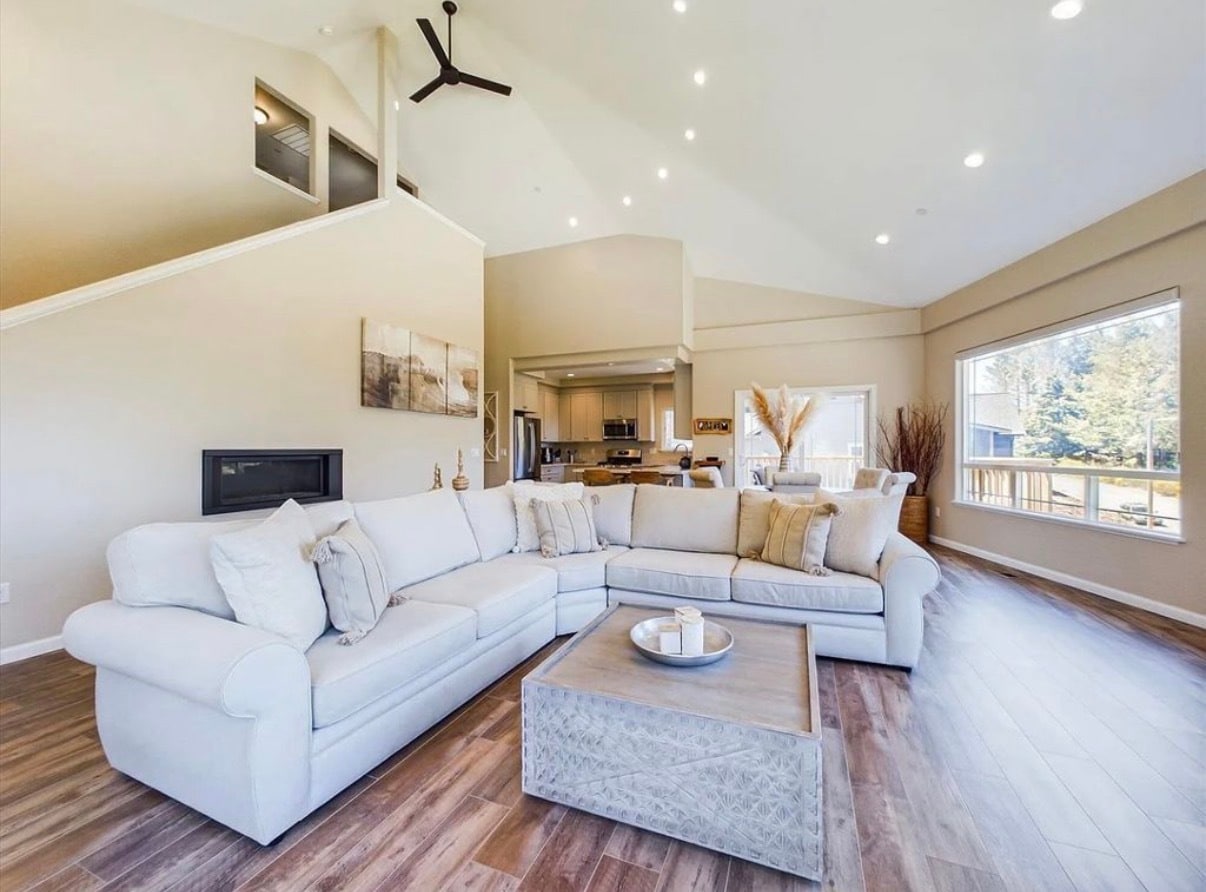 Photo - 20 Blue Spruce Dr