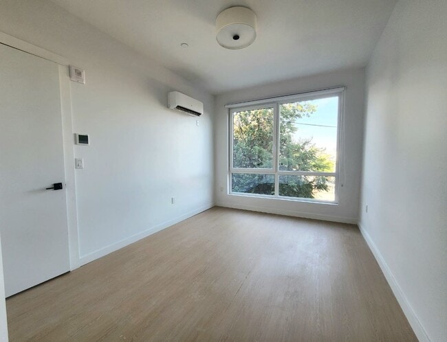Photo - 75 Webster St Unit 1
