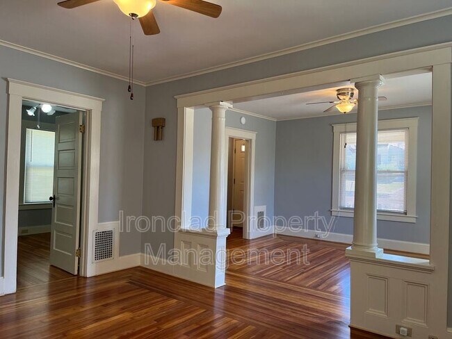 Photo - 104 Oak St Unidad 1st Floor