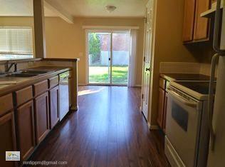 Photo - 2200 S Phillippi St