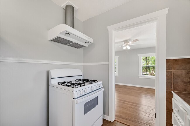 Photo - 2316 Freeman St Unit 6