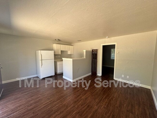 Photo - 2720 Forrest St Unit E