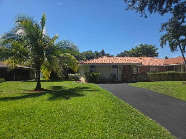 Photo - 8300 NW 35th St Casa