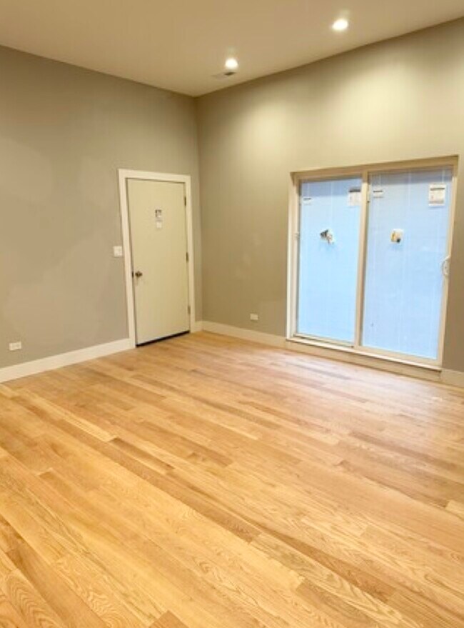 Photo - 3404 N Lavergne Ave Unit 2F