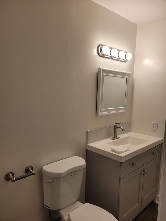 Photo - 42-44 Potomac Unit B