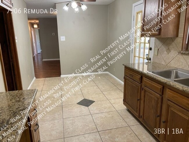 Photo - 7906 Remuda Dr