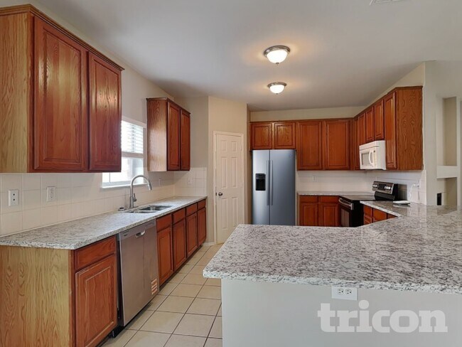 Photo - 517 Cassia Way