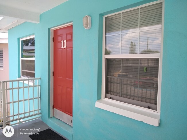 Building Photo - 312 Avanda Ct Unit 11