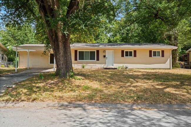 442 S Monte Vista Ave