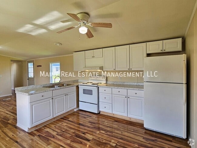 Building Photo - 167 F St Rental
