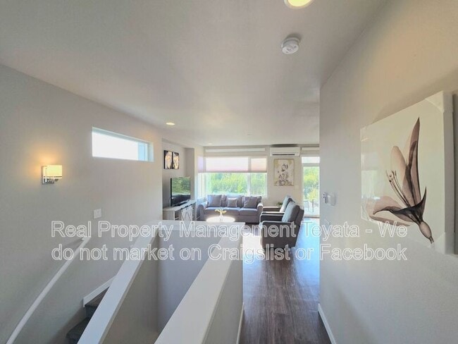 Photo - 4813 Springside St