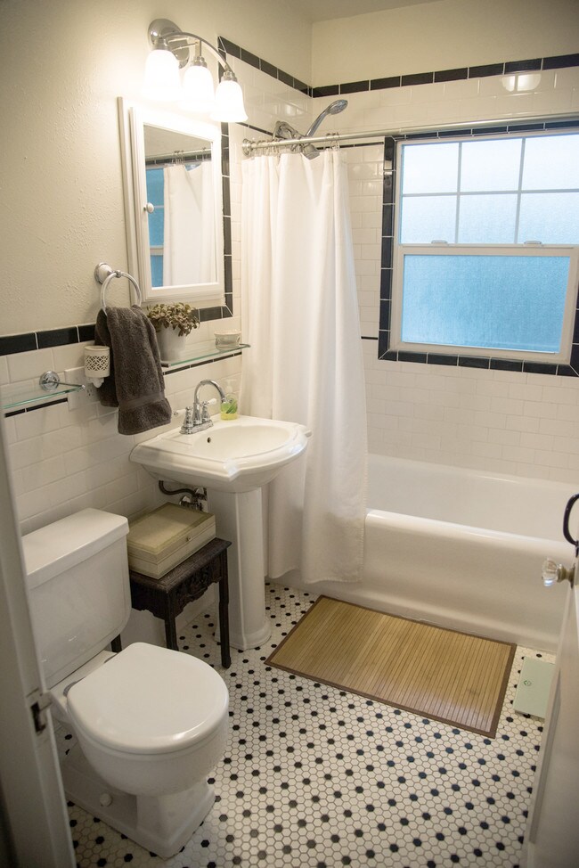 Photo - Halsey Villa