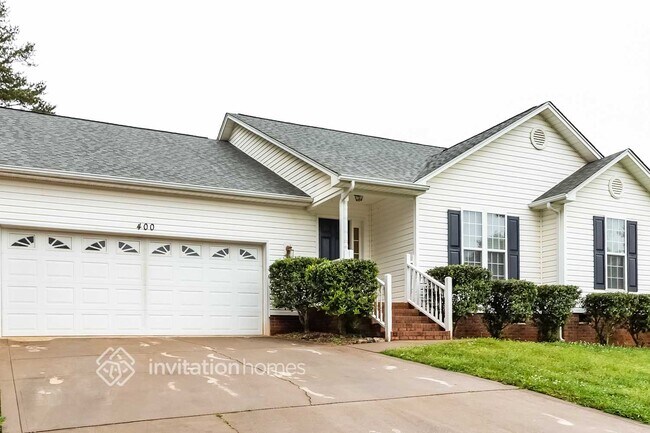 Photo - 400 Bennington Dr