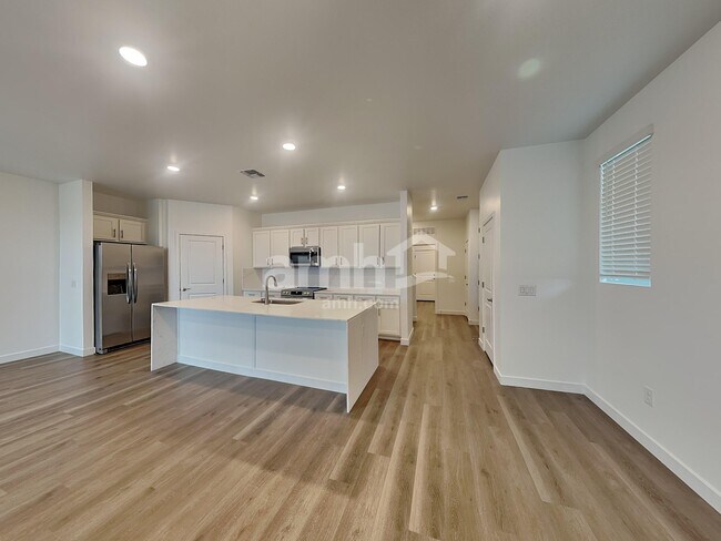 9568 E Friedel Dr