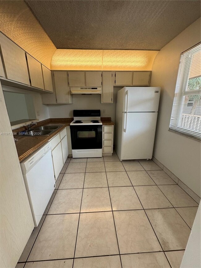 Photo - 8750 Royal Palm Blvd Unit 109-3