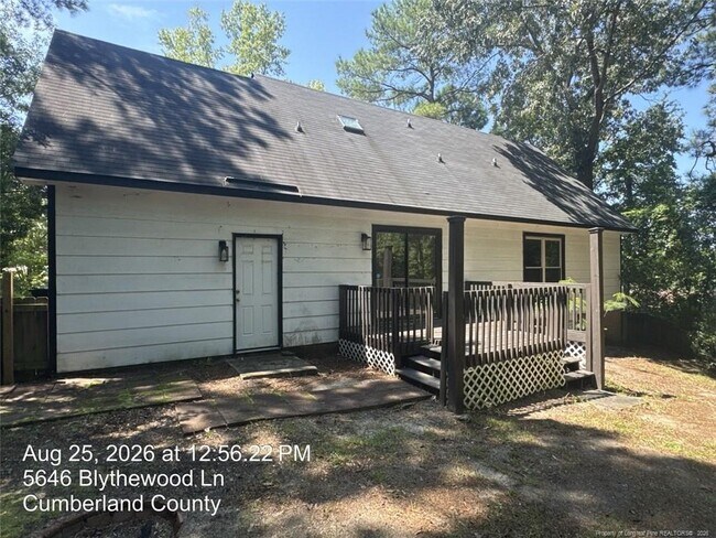5646 Blythewood Ln