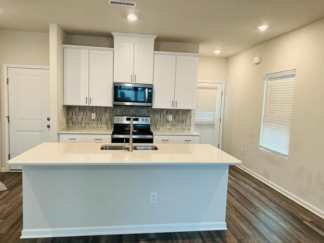 Photo - 280 Brook Farm Ln Unidad 1