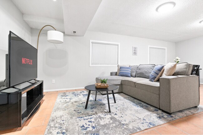 Photo - 6335 Chantilly Pl