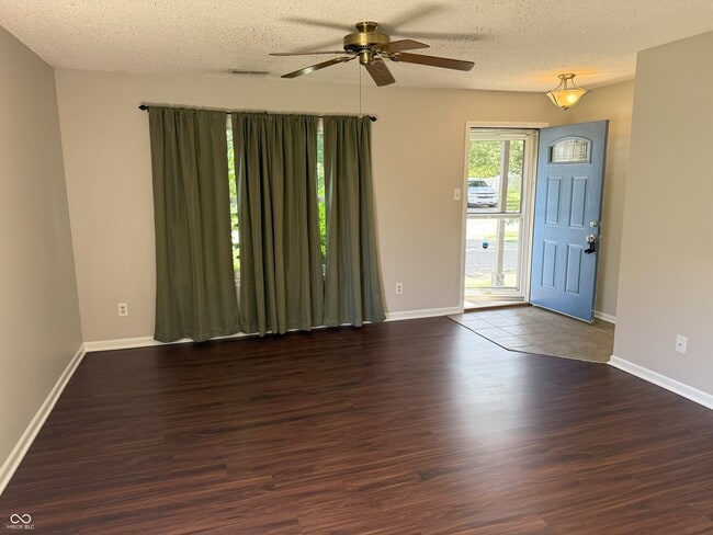 Photo - 2069 Fullwood Dr