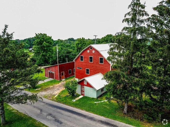 Building Photo - 7892 N Coolville Ridge Rd Rental