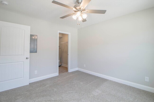 Photo - 1000 Henry Pl Blvd