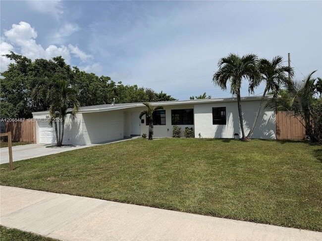 Building Photo - 4361 SW 97th Ct
