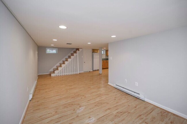 Photo - 1208 Kenmore Ave Unidad 4