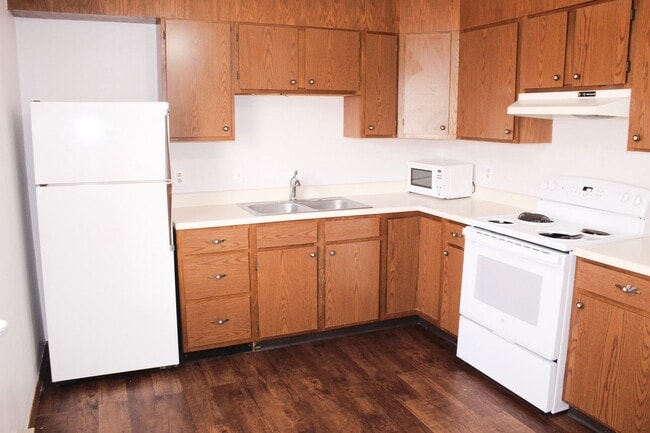 Photo - 520 N Oak St