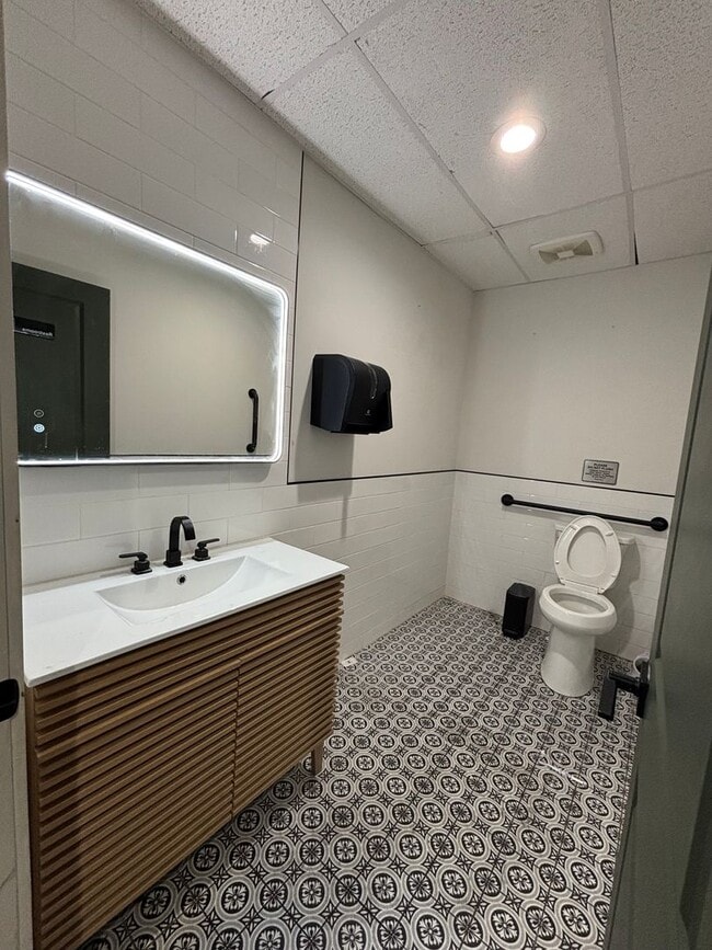 Photo - 318 N Charles St Unit 1st Floor Retail