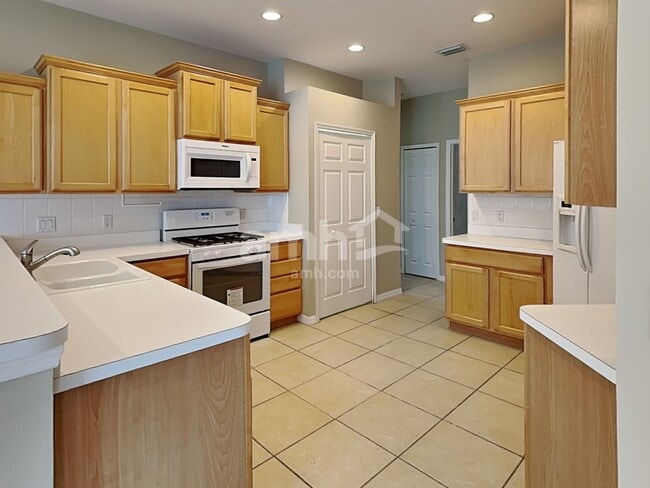 Photo - 767 Planters Manor Way