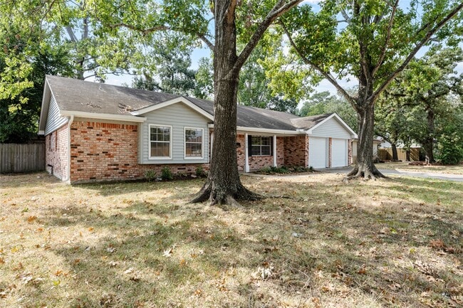 Photo - 10429 Moorberry Ln