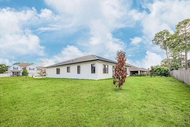 Photo - 1701 SW Cannon Ave