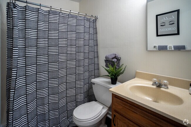 4 BR, 4 BA Standard
