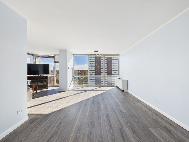 Photo - 3100 E Cherry Creek S Dr