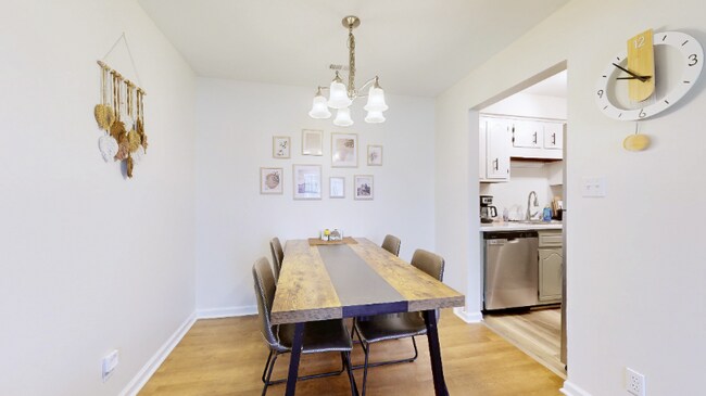 253 White Oak Rd Unit F