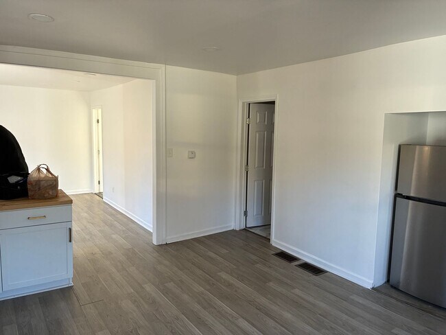 Photo - Fully Renovated 2-Bedroom Home with Huge Yard in Ferguson!