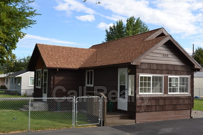 Building Photo - 3514 N Edgerton Rd