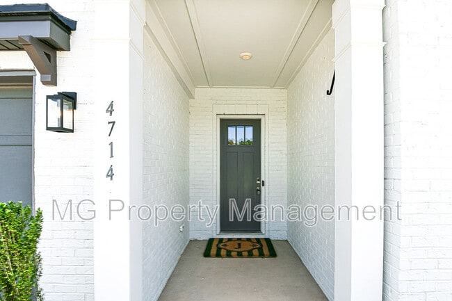 Photo - 4714 Blanchard Wy