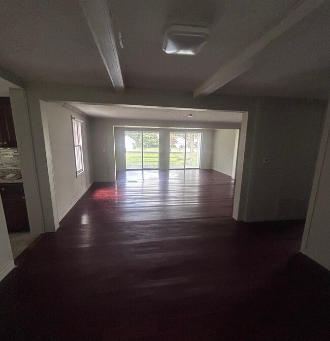 Photo - 32700 Pettibone Rd