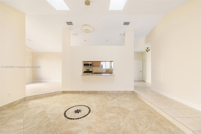 Photo - 408 SE 6th St