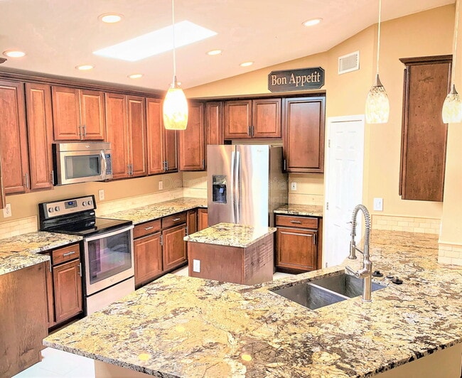 Photo - 5916 E Spring Rd