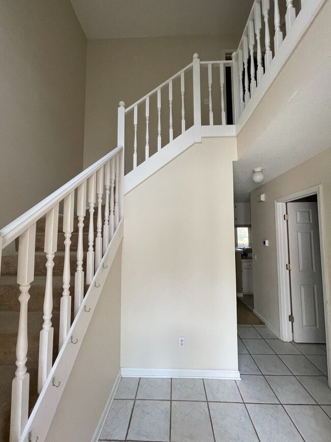 Photo - Briarwood West!!!   FULL PAINT!!!   FIREPLACE!!